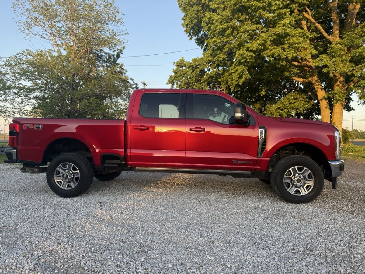 2024 Ford F-250 Lariat 4x4 Crew Cab 6-3/4' Box's photo