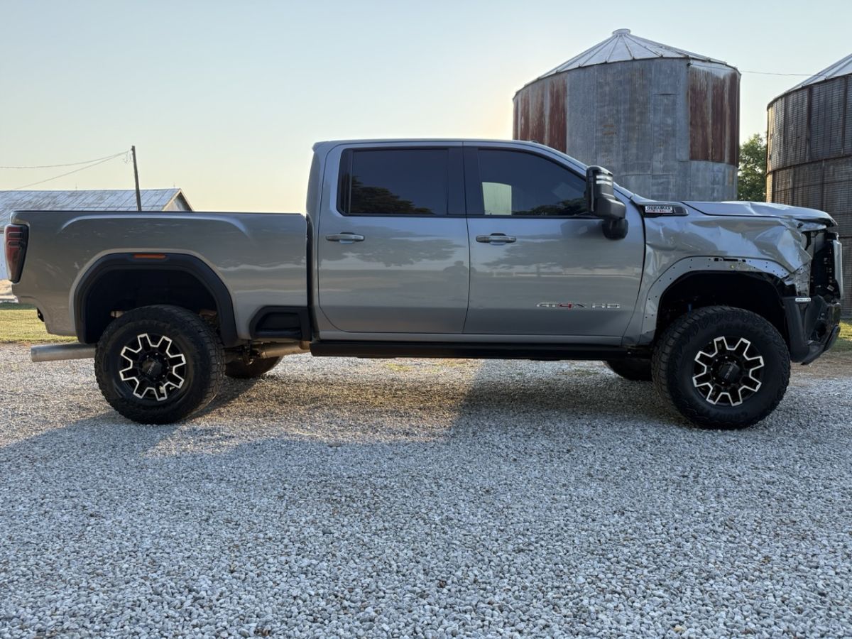 2025 GMC Sierra 2500HD AT4X - Photo 6