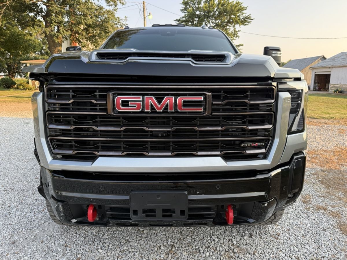 2025 GMC Sierra 2500HD AT4X - Photo 8