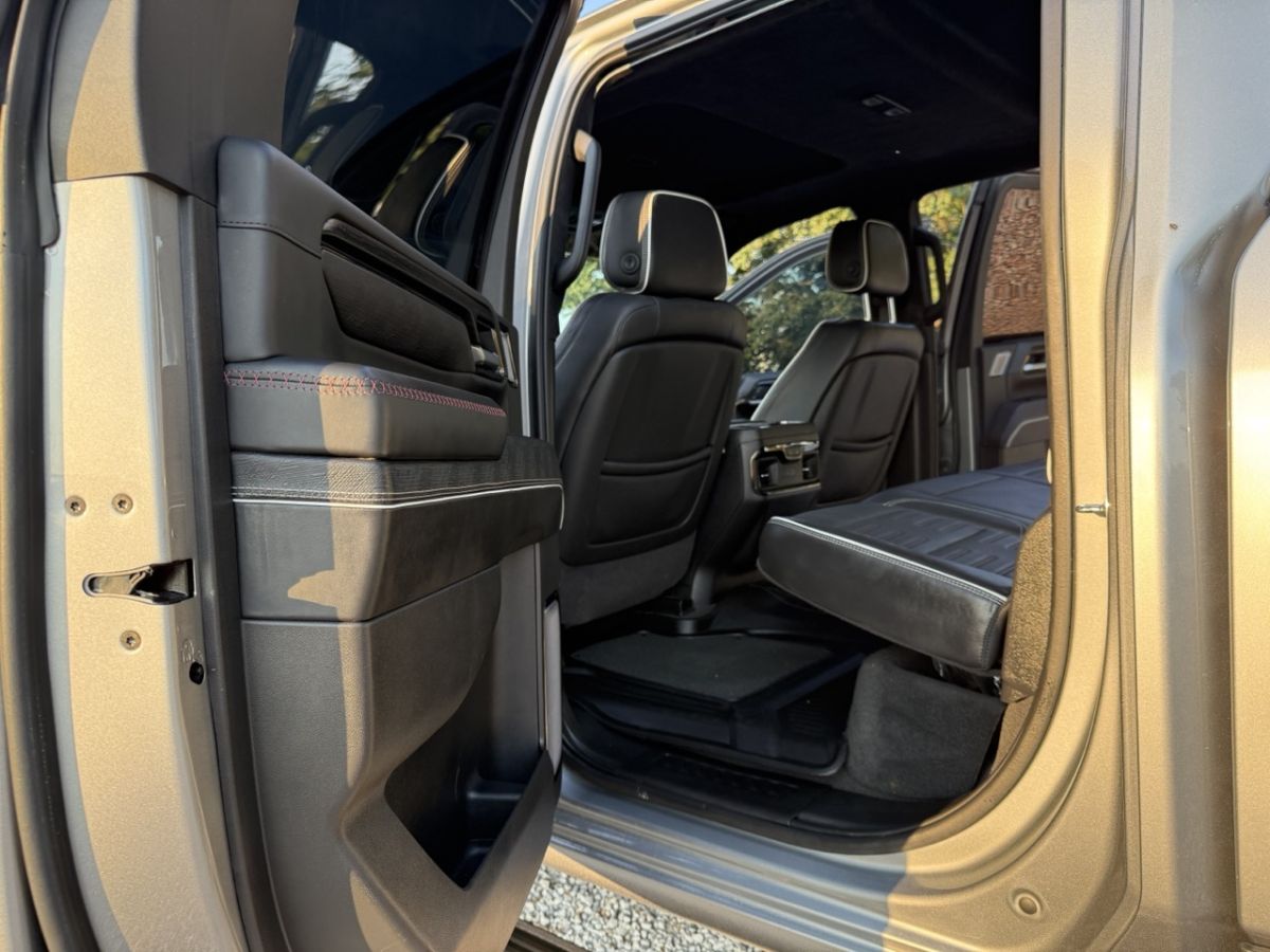 2025 GMC Sierra 2500HD AT4X - Photo 12