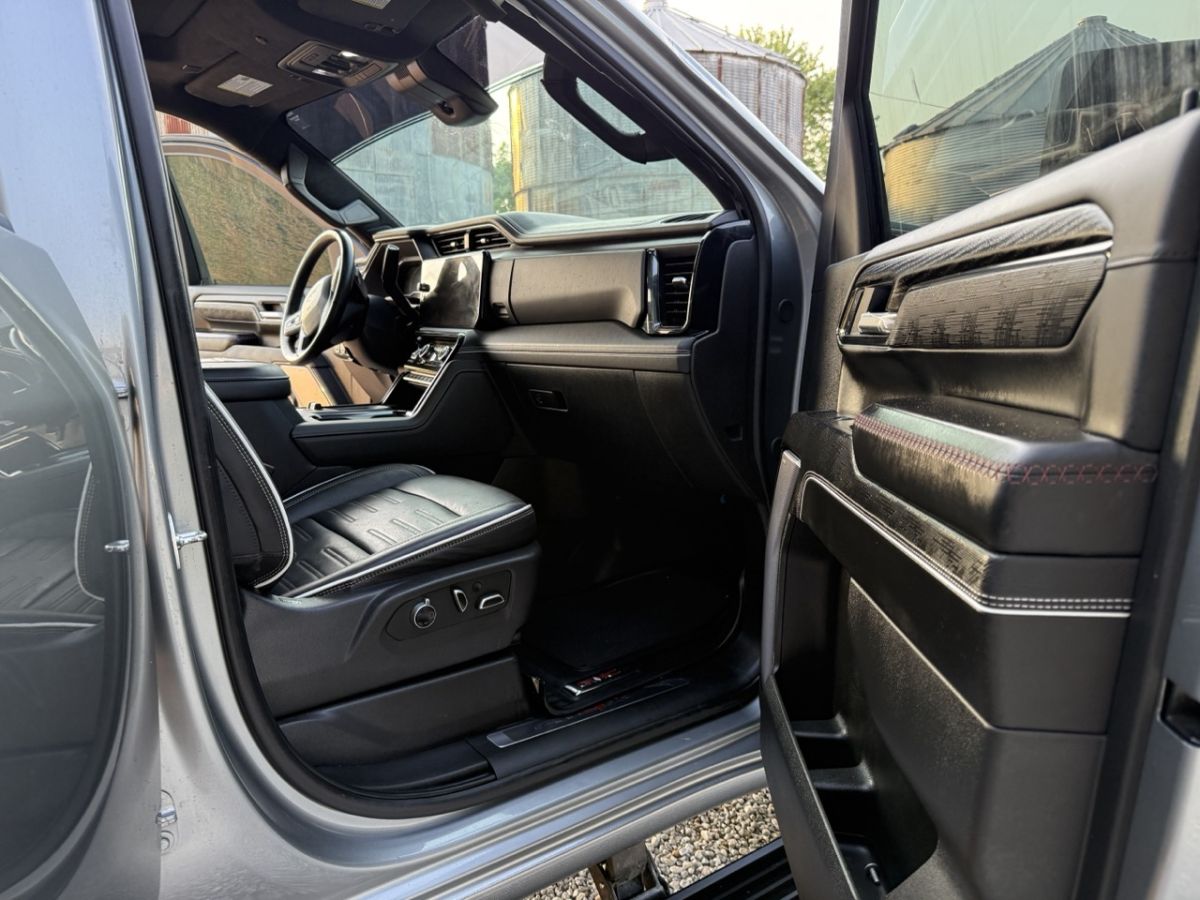 2025 GMC Sierra 2500HD AT4X - Photo 11